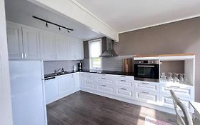 Moldegaard Farmhouse - Apartment C